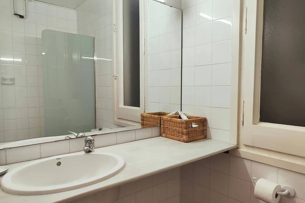 Foto 11 von 30: Cute 1 bedroom apt. Super central location. R.K