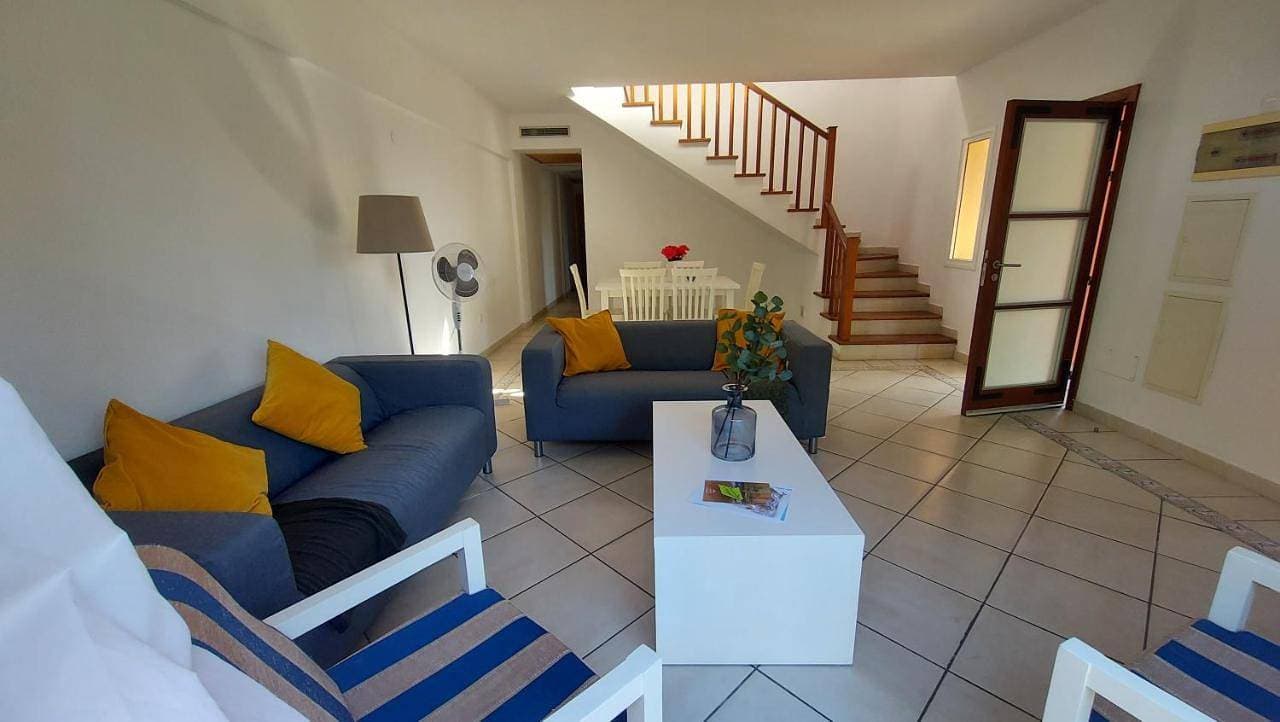 Foto 4 von 53: Three-Bedroom House