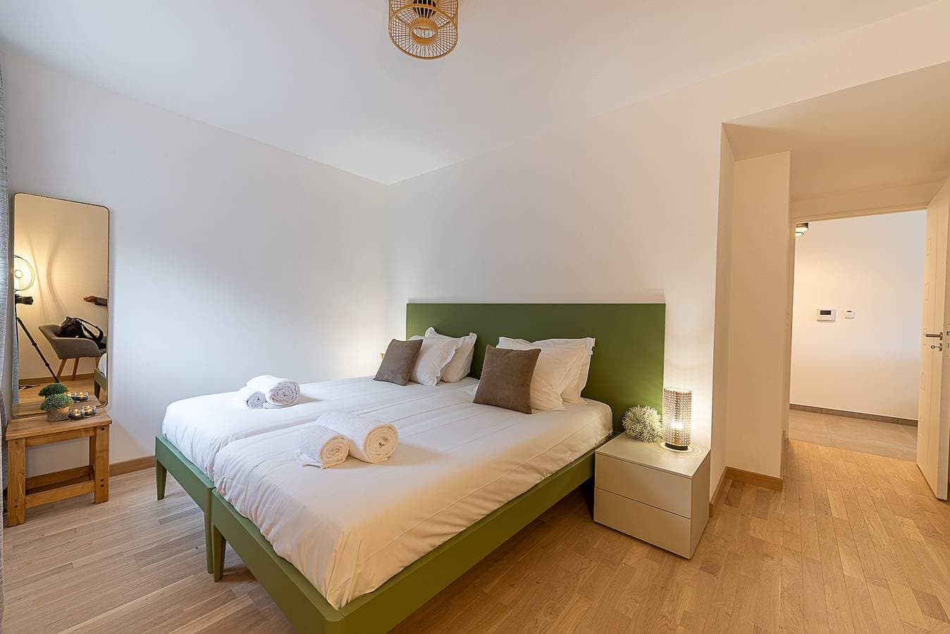 Foto 10 von 22: Ferienwohnung für 4 Personen mit Seeblick