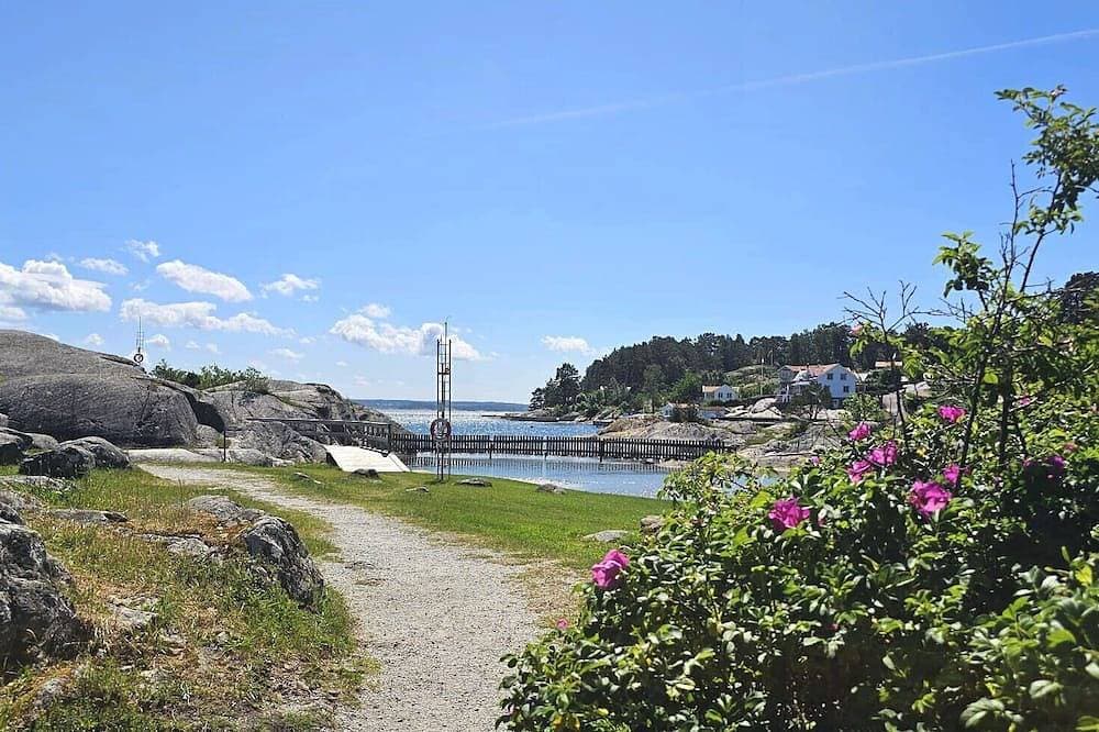 Ferienwohnung in Höviksnäs, 300 m vom Meer entfernt mit Blick auf die Tjörnbrücke | 1