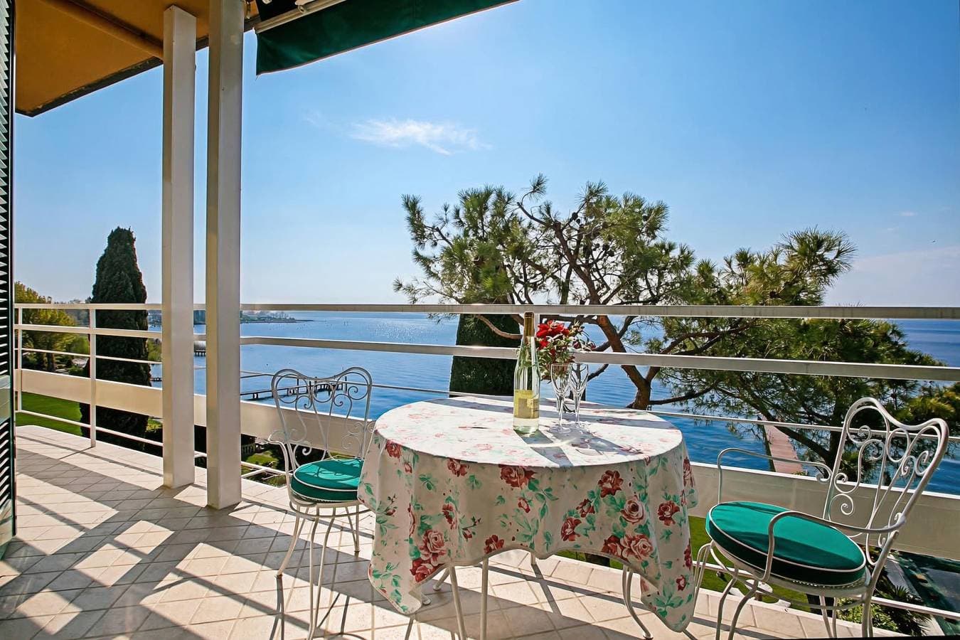 Casa Bel Tramonto - Lakeview Apt + Beach Access 1