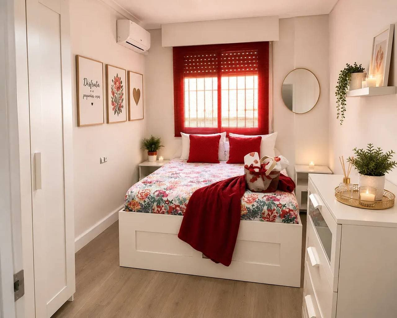 Foto 4 von 19: Modernes Apartment mit Jacuzzi und Stadtblick in Almería, 80 m²