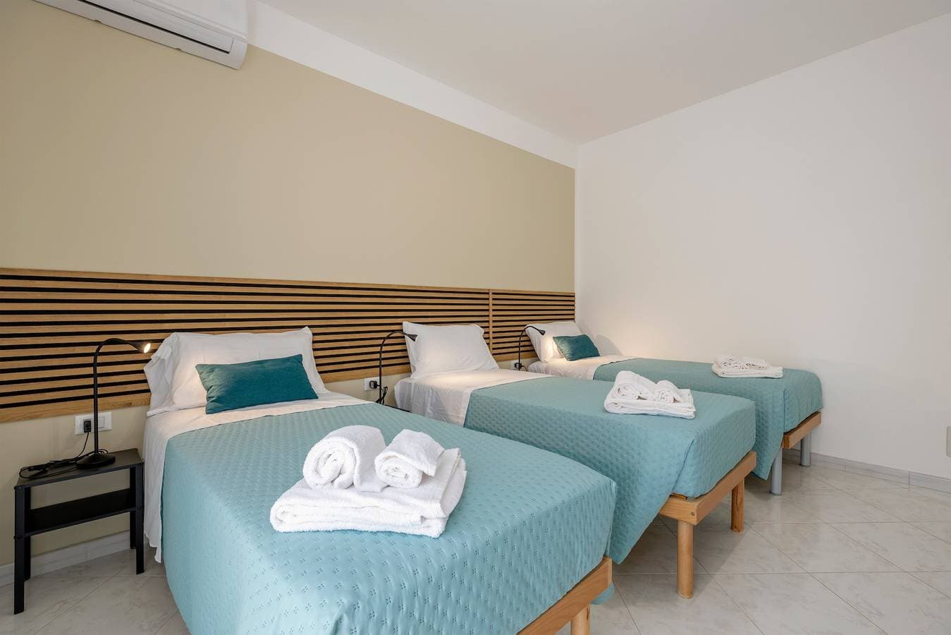 Foto 12 von 26: Ferienhaus 'Piazzetta Al Mare' mit Meerblick, WLAN und Klimaanlage