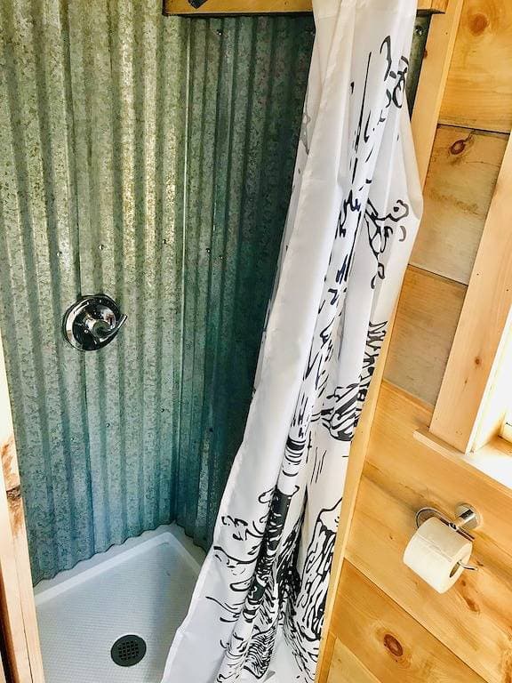 Foto 3 von 35: Beaver Creek ein kleines Haus Erleben Sie mit eigenem Whirlpool und erschwinglichen Preisen