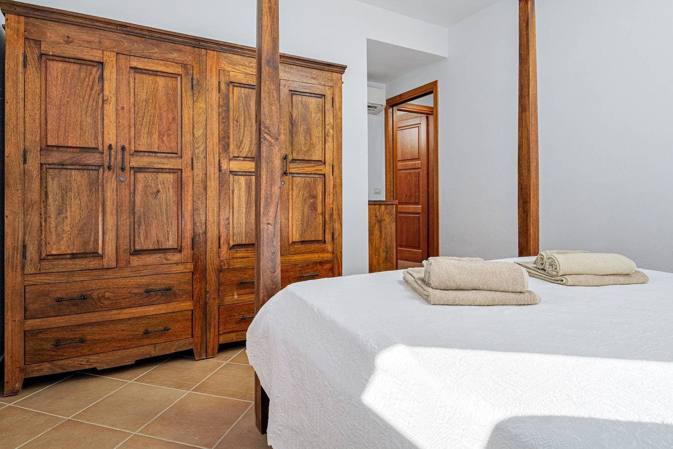 Foto 9 von 21: Apartment 'Bella Vista Su Tavolara 4' mit Blick auf Tavolara, WLAN und Klimaanlage