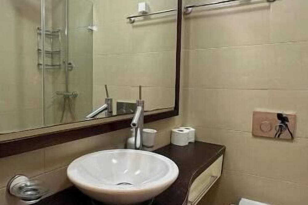 Foto 7 von 30: Mistral Studio – Historic Charm, Stunning Views & Relaxing Terrace