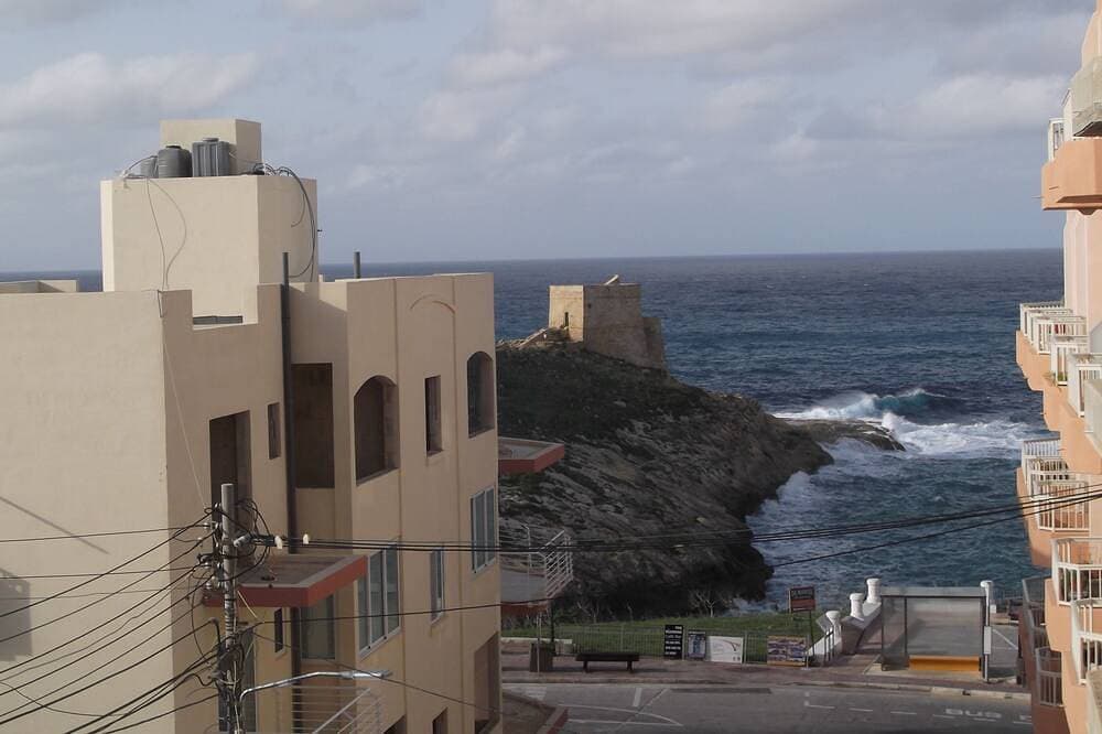 Apartment im 1. Stock mit Meer- und Landblick 1