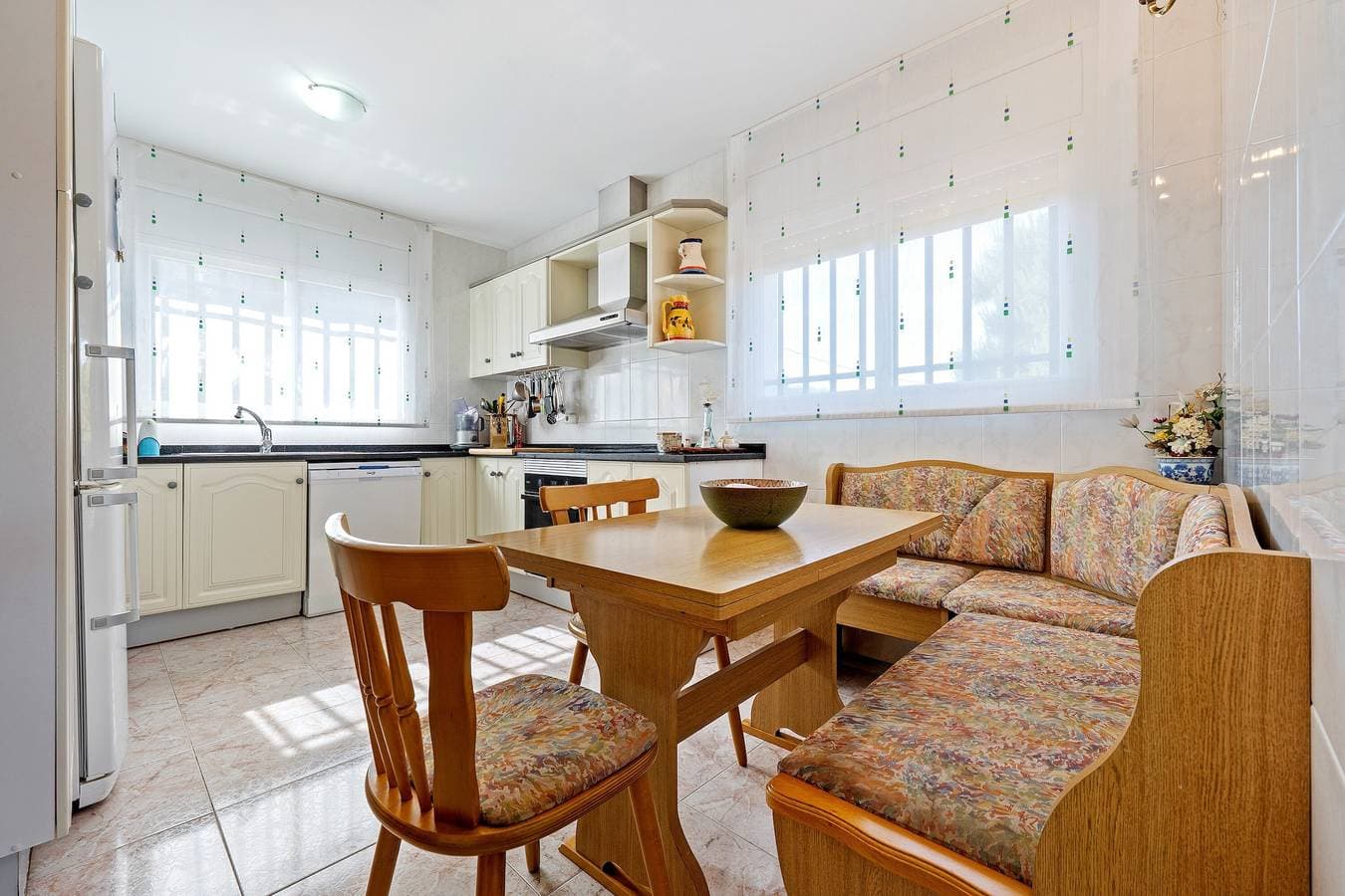 Foto 10 von 33: Ferienhaus 'Anglada' mit Meerblick, privatem Pool und Klimaanlage