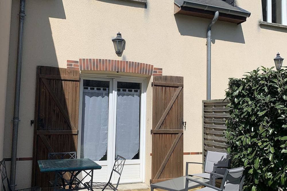 Charming, quiet duplex cottage with terrace/garden 1