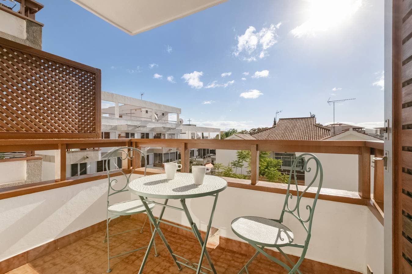 Foto 4 von 28: Ferienwohnung 'Estudio con Piscina Centro' mit Gemeinschaftspool, privater Terrasse & WLAN