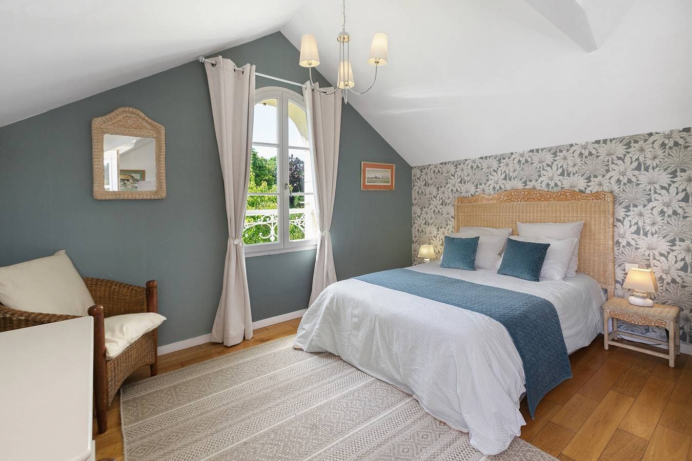 Foto 2 von 28: Bed & Breakfast 'Les Soliers - La Chambre' mit Balkon und WLAN