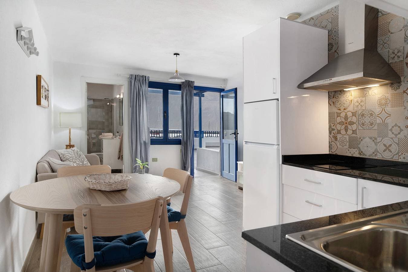 Foto 7 von 23: Ferienwohnung 'Toledo' mit Meerblick, privater Terrasse und WLAN