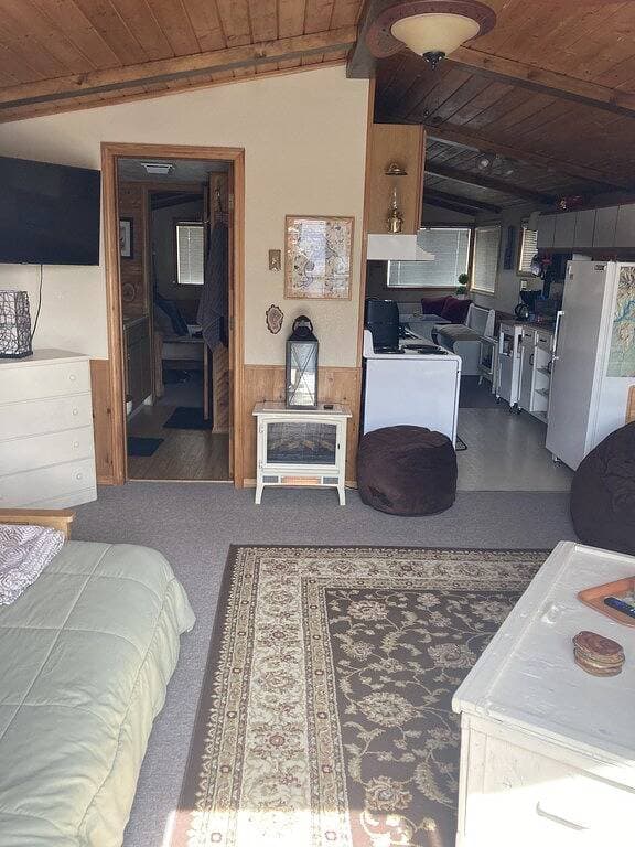 Foto 12 von 16: Cozy Float House in Bayview Idaho