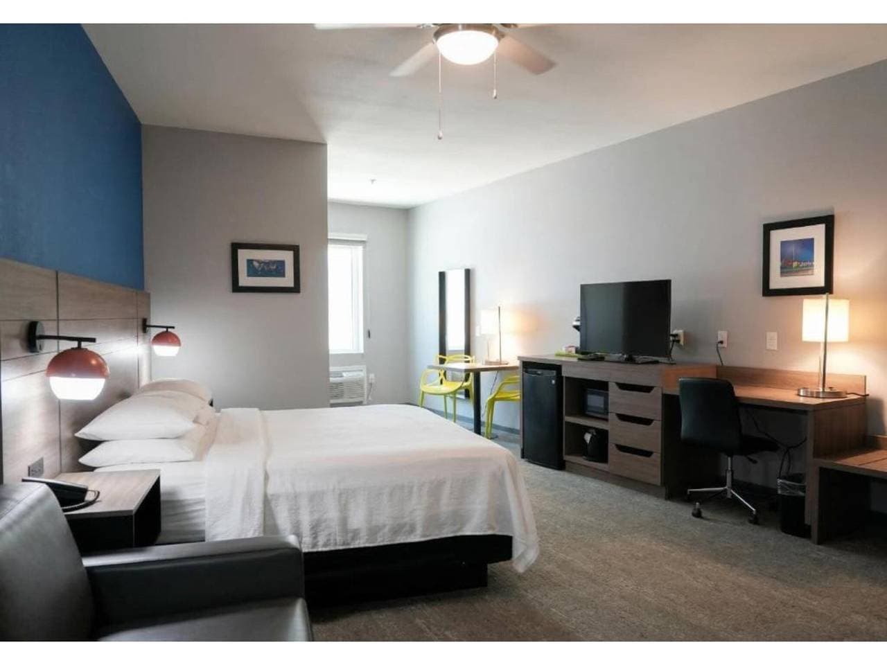 Foto 6 von 18: Deluxe-Einzelzimmer mit Kingsize-Bett und