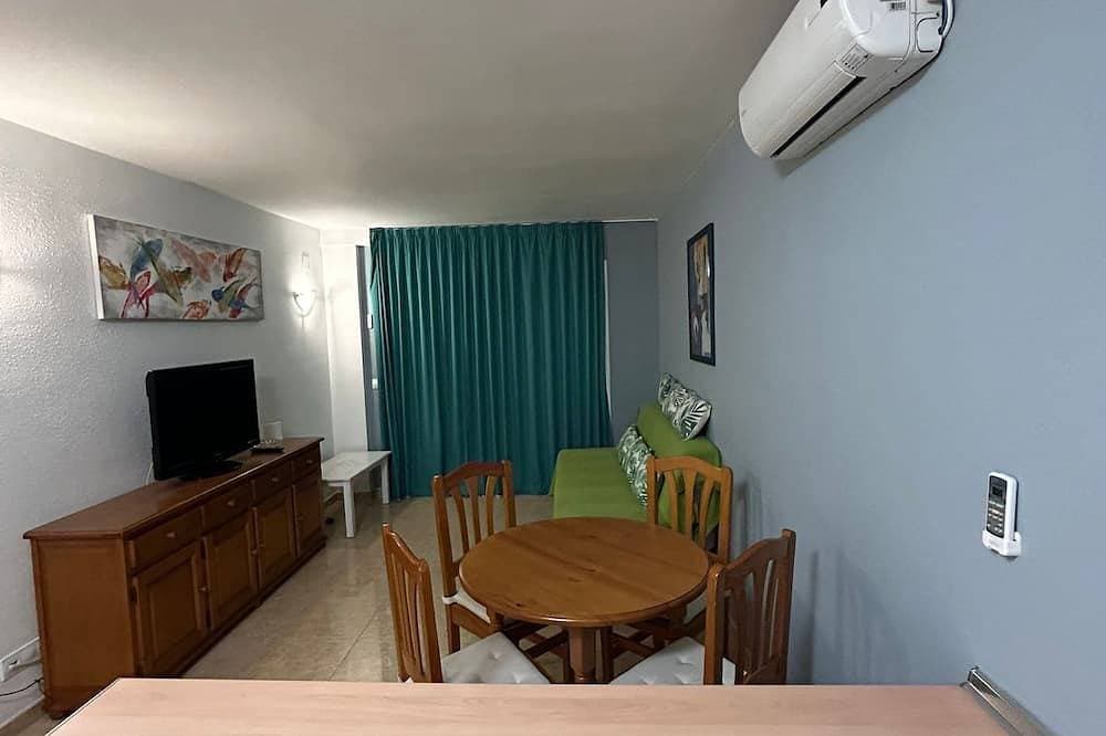 Foto 10 von 30: Apartment mit Pool und Terrasse mit Meerblick