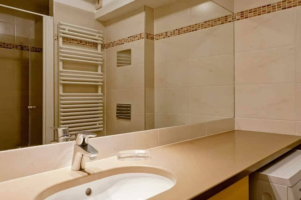 Foto 4 von 16: Modernes 3-Zimmer-Apartment, Ski-in/Ski-out, La Tania, Parkplatz inklusive
