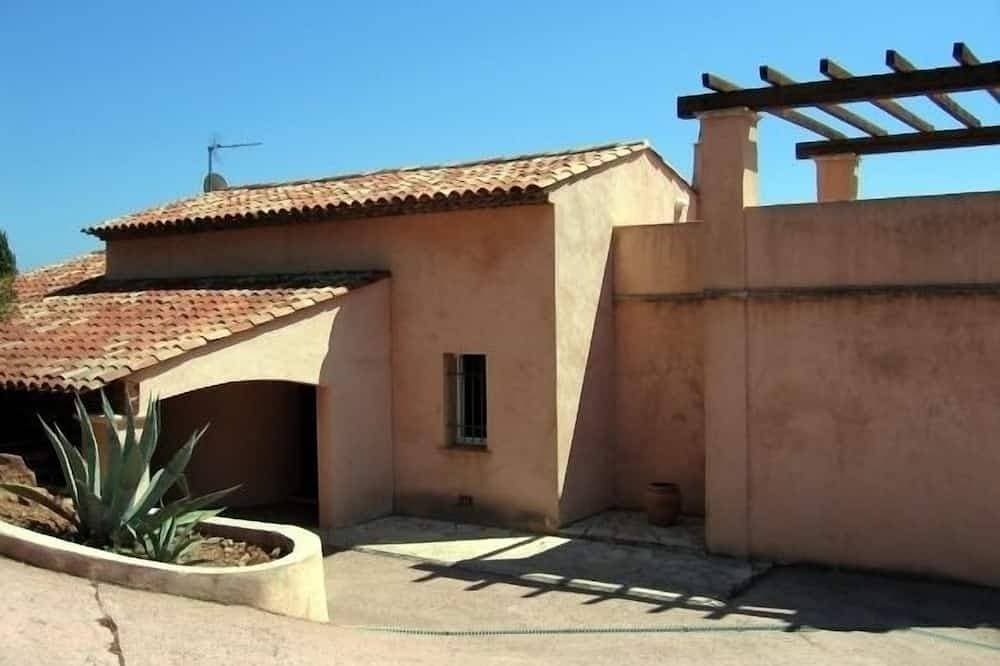 Foto 8 von 27: Wohnvilla mit großem Swimmingpool in Antheor, Südfrankreich