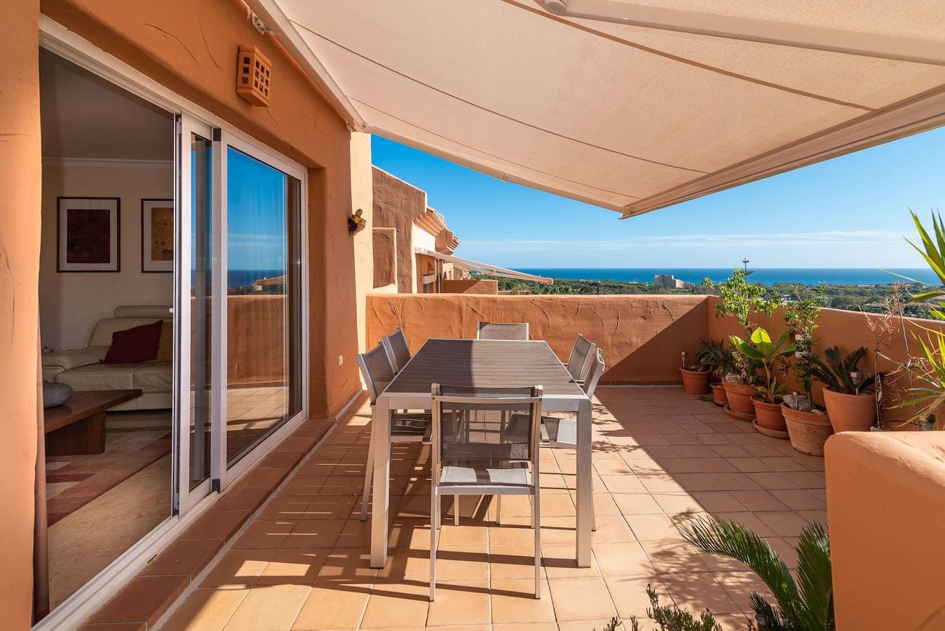 Foto 2 von 28: 'Marbella Penthouse Apartment' mit Meerblick, Pool, WLAN, Garten & Terrasse
