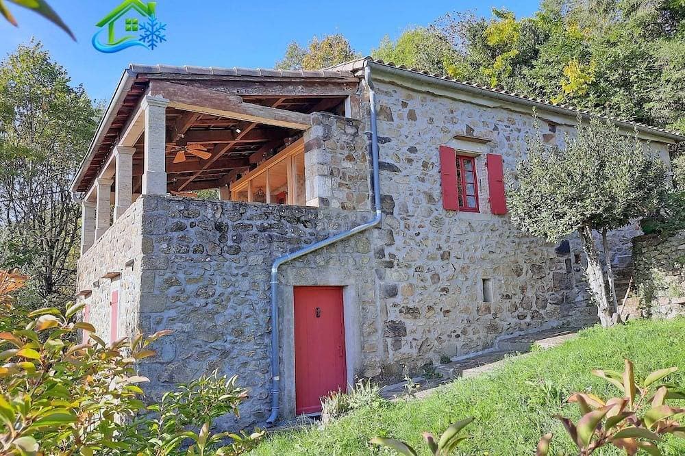 Foto 11 von 30: Komfortables 4-Sterne-Ardèche-Haus, klimatisierte Zimmer, pool, Panoramablick