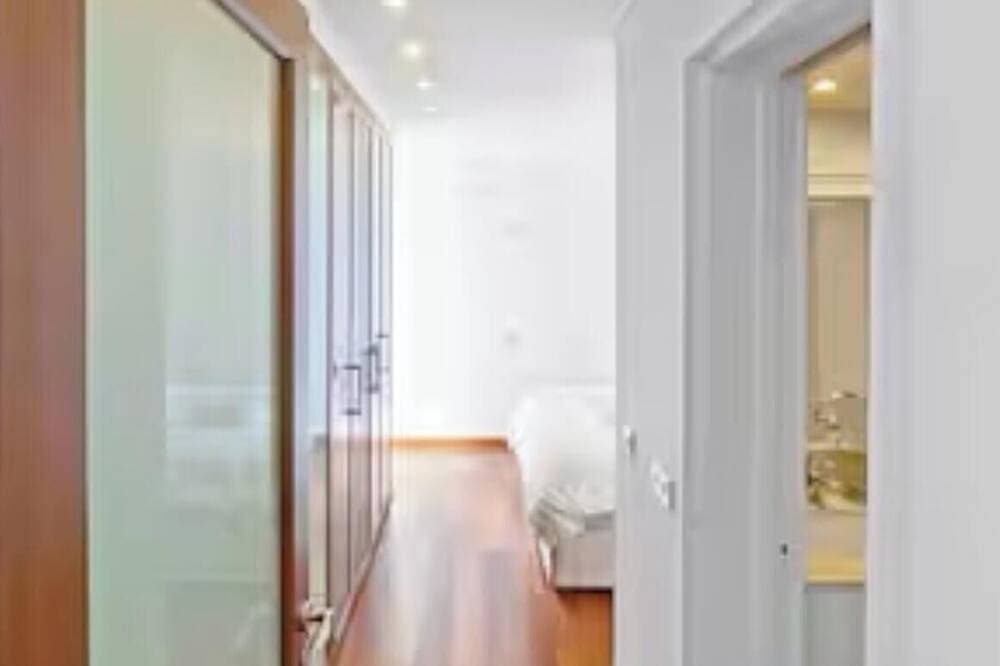 Foto 10 von 11: 180° SeaView Apt. Right on Famous Finikoudes Beach Promenade