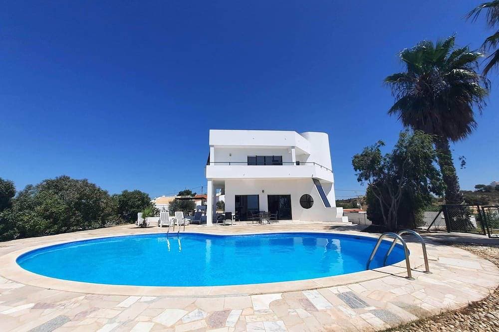 Foto 13 von 30: Schöne private Villa mit großem privatem Pool, nahe am Strand