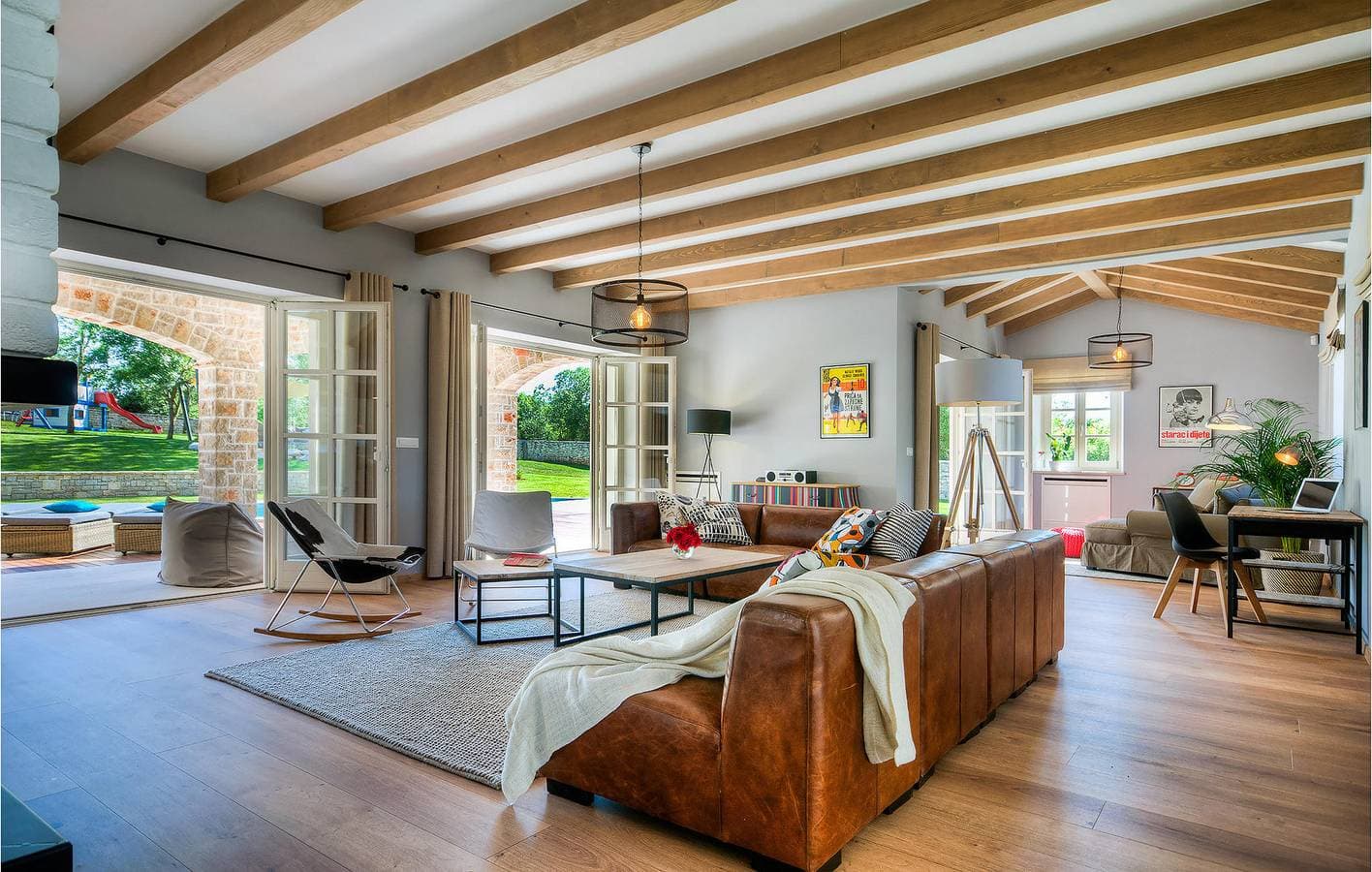 Foto 7 von 44: Reizende Ferienwohnung mit Pool und WLAN, nur wenige Schritte von Idila Rakovci entfernt!