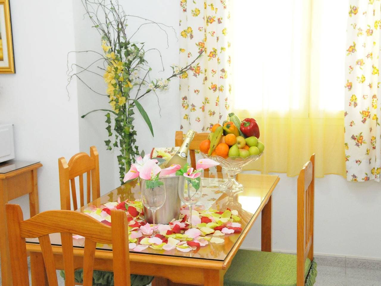Foto 3 von 13: Geräumige Wohnung