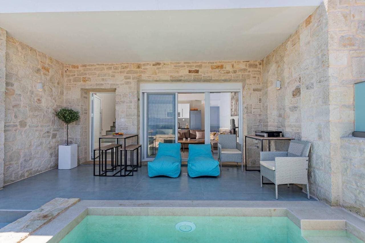 Philip Seafront Suite! 1