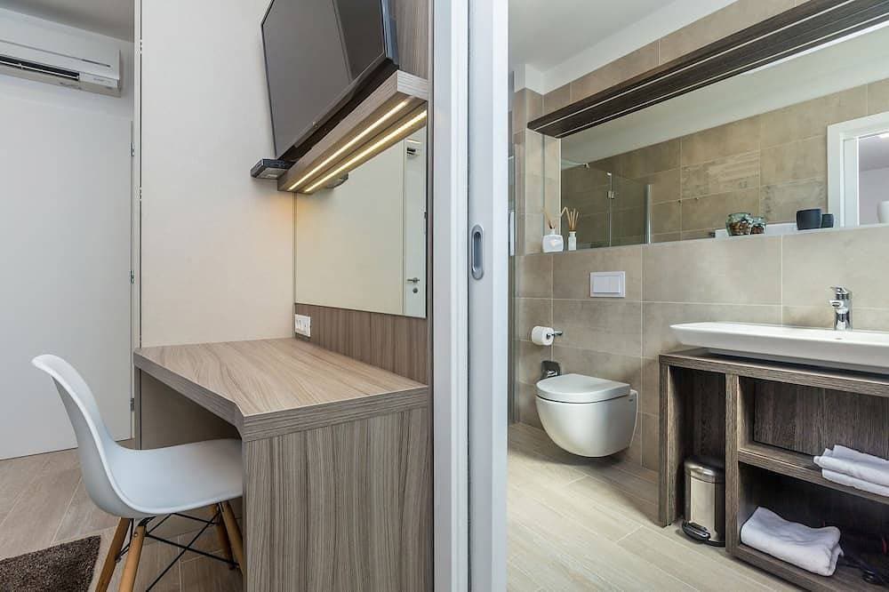 Foto 8 von 30: Ferienwohnung Poseidon 1 Malinska Krk – Pool & Strandnähe