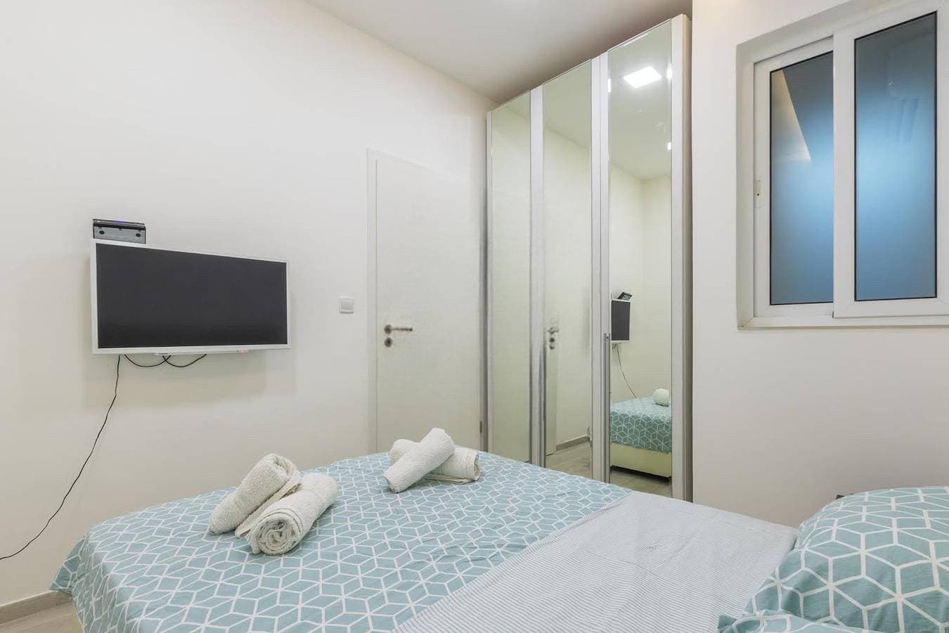 Foto 6 von 12: Ferienwohnung für 7 Personen mit Meerblick