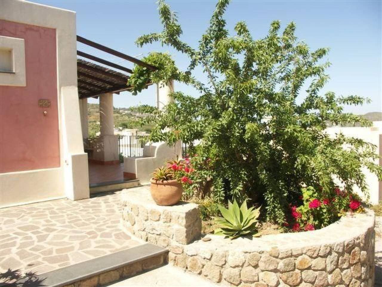 Foto 4 von 23: Panorama-Villa auf den Äolischen Inseln ab 773