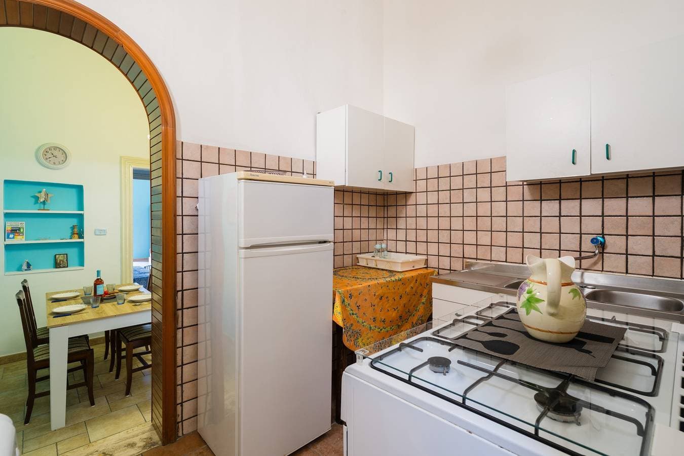 Foto 8 von 35: Apartment „Azzurra Home Holidays“ mit Meerblick, Balkon und Klimaanlage