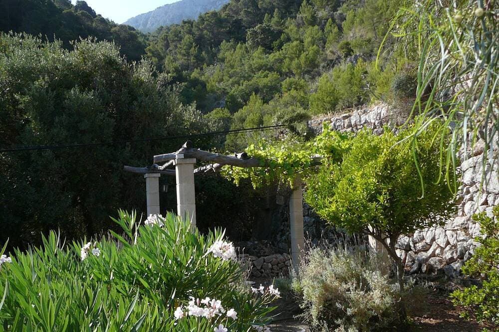 Foto 12 von 30: Rustic finca in a quiet location with pool and panoramic sea and mountain views