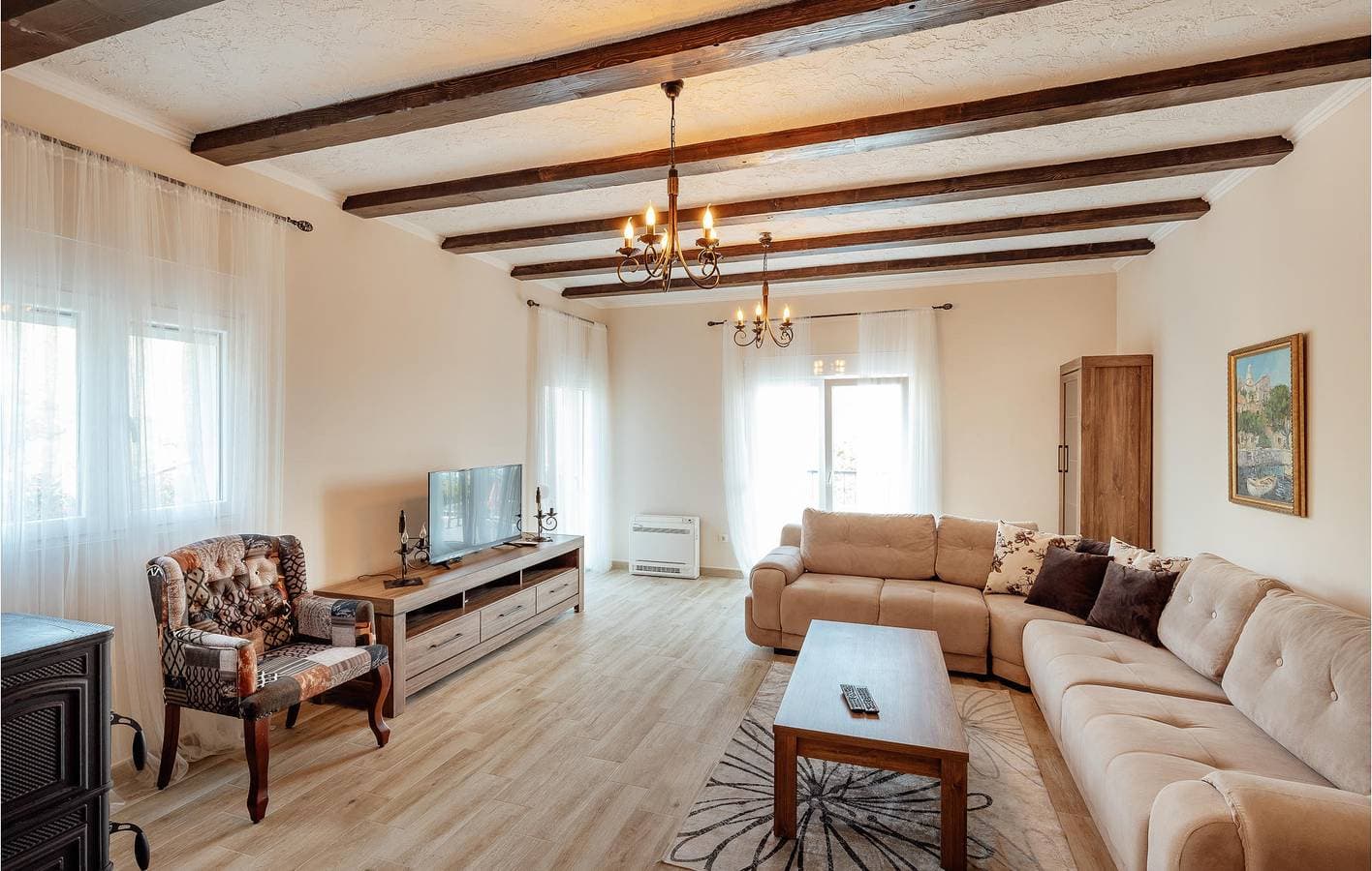 Foto 6 von 34: Ferienhaus für 10 Personen mit Pool
