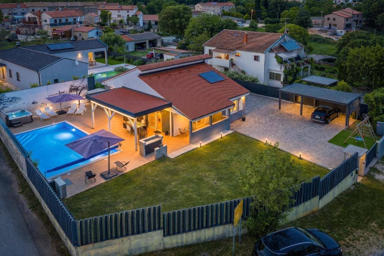 Villa Beauty near Rovinj for 7 people with 55 m2 private heated pool, wellness & kids playground 1