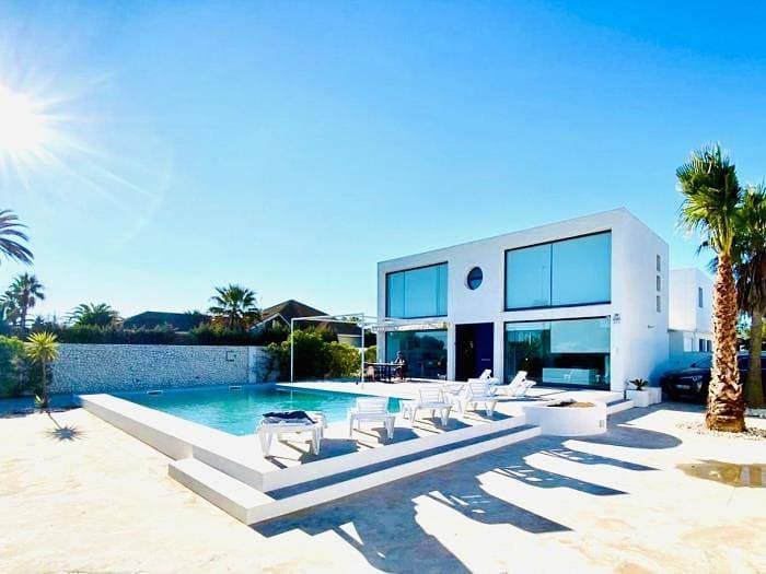 Foto 2 von 28: Traumvilla mit Meeresblick und Privatpool