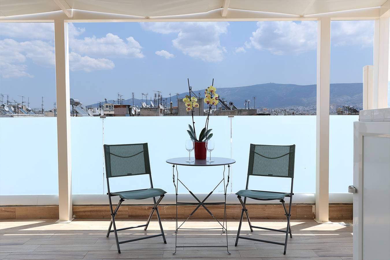 Liv - View and  the City Studio in Athens 1