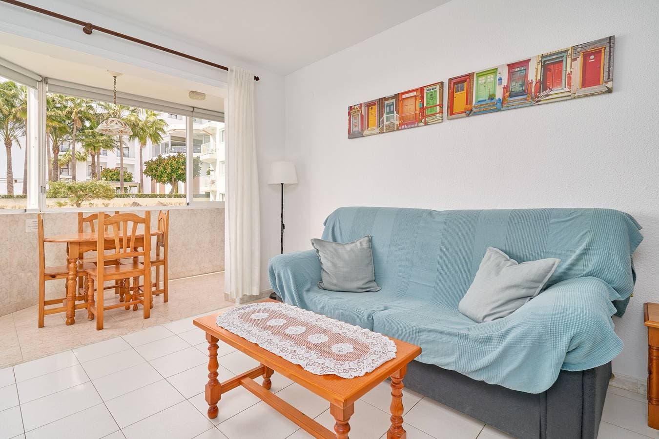 Foto 3 von 30: Große 1-Bett Ferienwohnung mit gemeinschaftlich genutztem Pool, Garten, Klimaanlage und WLAN