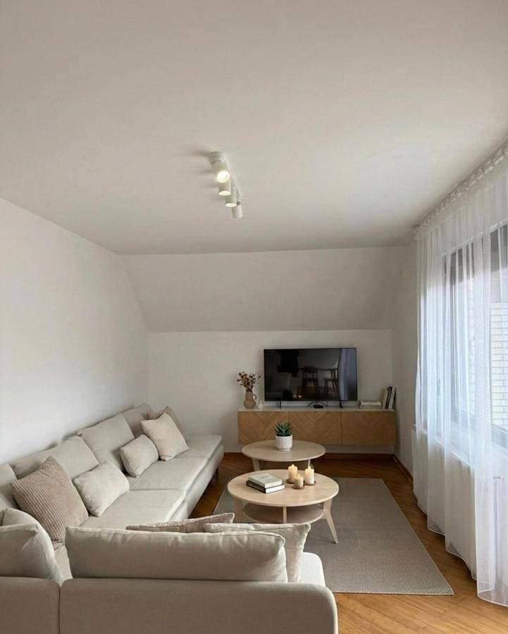 Cozy Apartment with Balcony 1