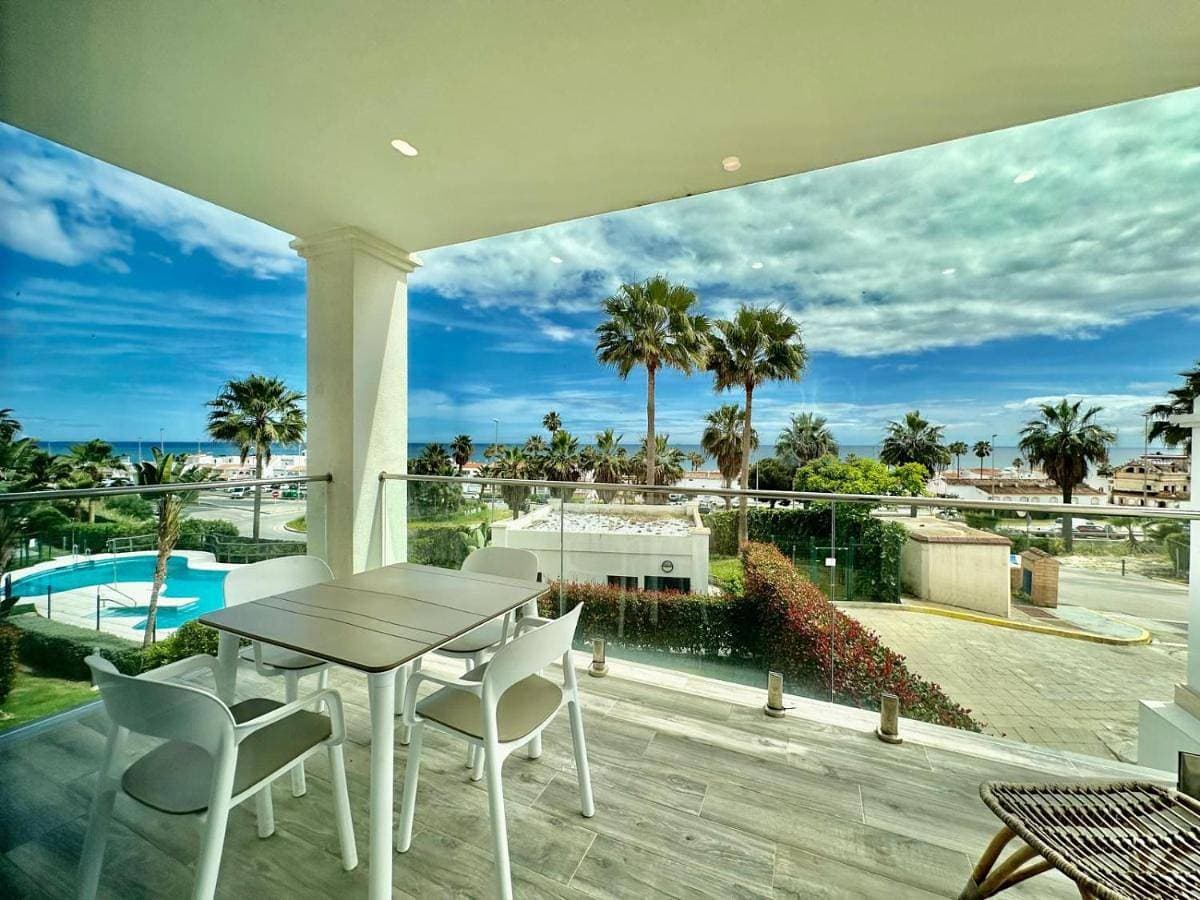 La Paloma Seaview Apartment 1