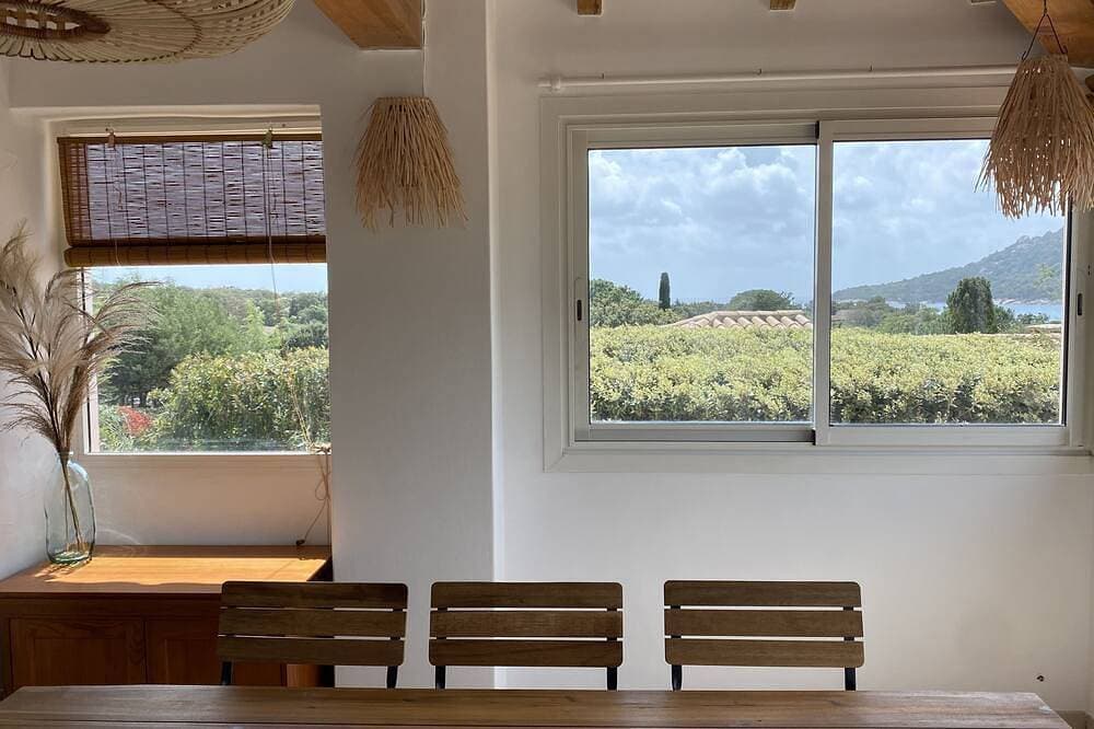 Foto 13 von 30: Cosy accommodation, walking distance to the beach, sea-view patio.
