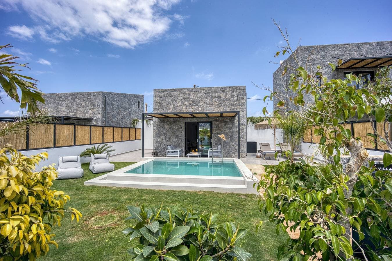 Foto 3 von 23: Villa für 4 Personen mit Pool