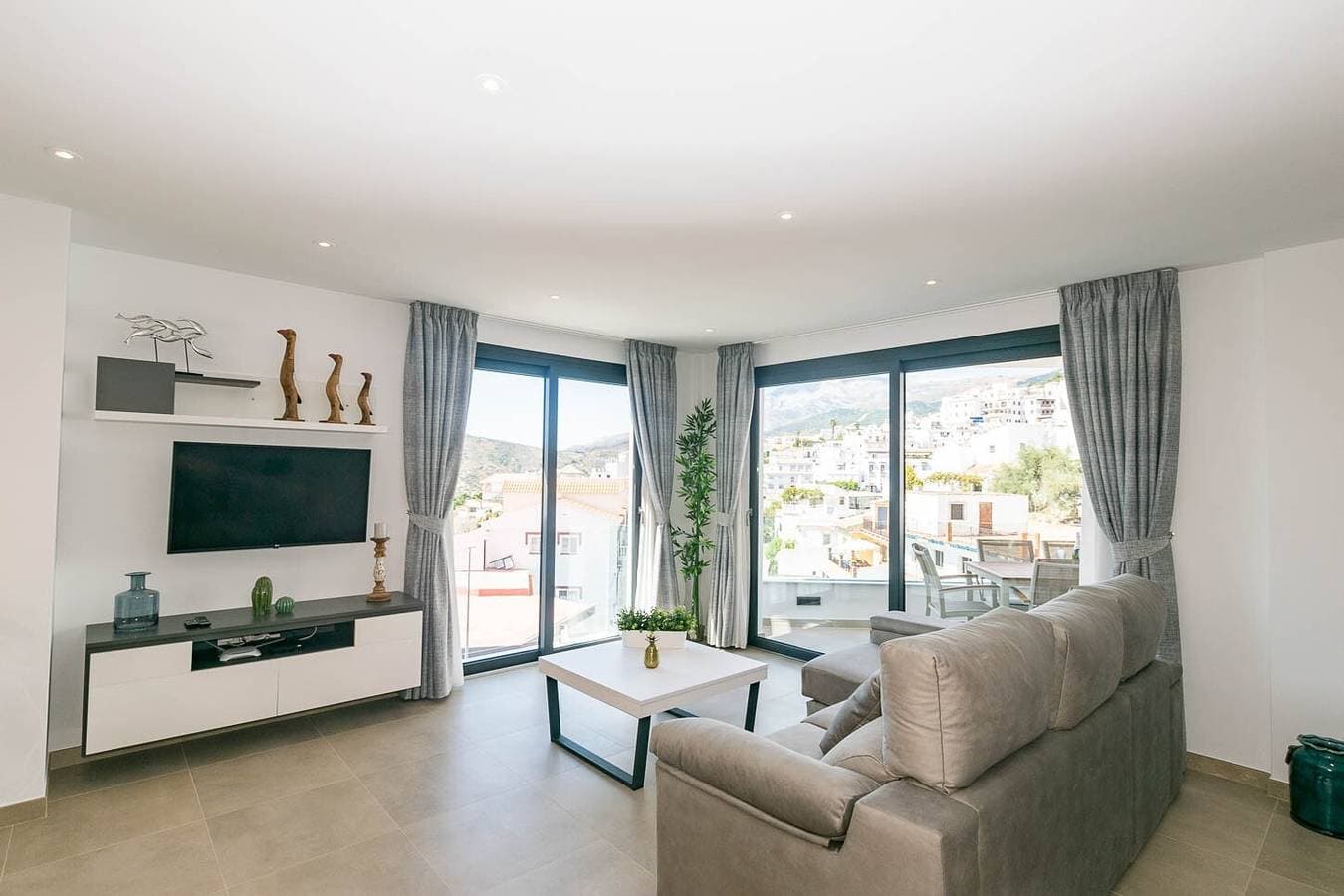 Foto 4 von 15: Modernes Apartment in Cómpeta mit Gemeinschaftspool und Whirlpool