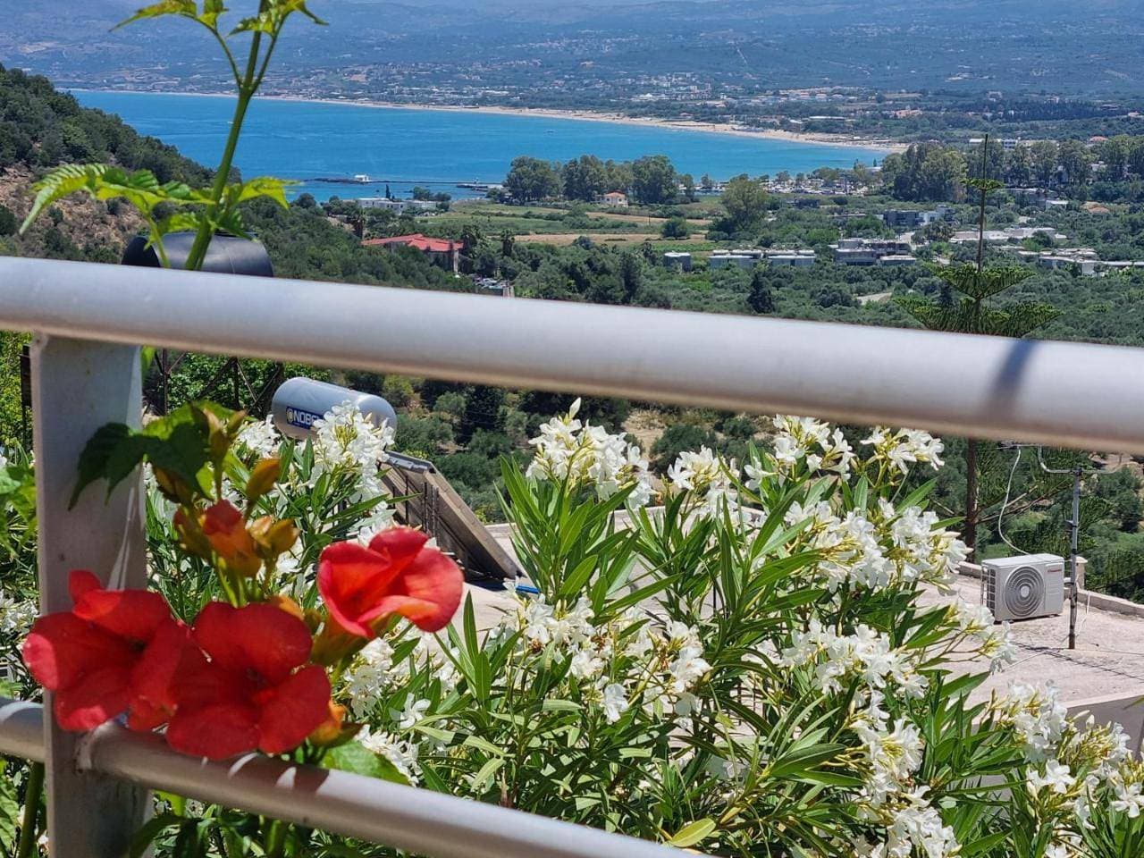 Foto 6 von 69: Villa with Sea View