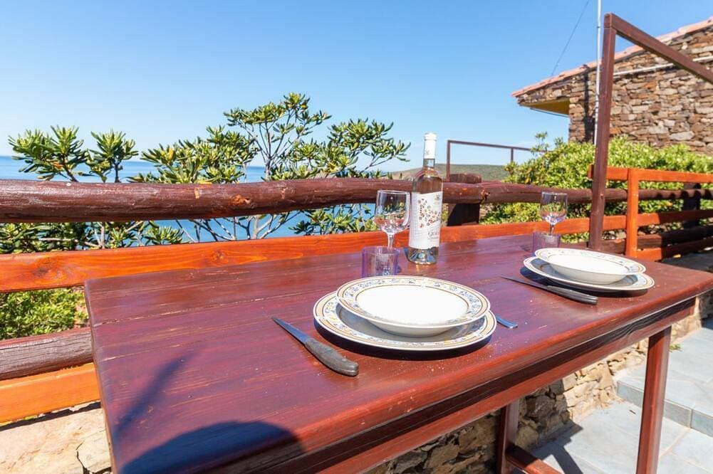 Foto 13 von 20: Willkommen im Casa Grecale, einem gemütlichen Ferienhaus in Pistis an der wunderschönen Westküste Sardiniens. Ein perfekter Ort für alle, die einen entspannten Urlaub inmitten der Natur und umgeben von atemberaubenden Landschaften verbringen möchten