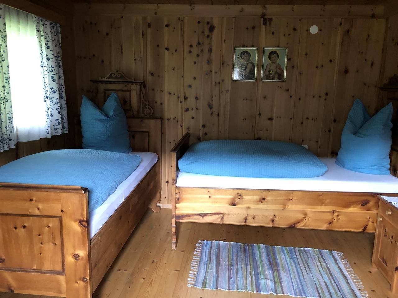 Foto 11 von 17: Ferienhaus/Alm 2 Schlafzimmer/Dusche/Wc