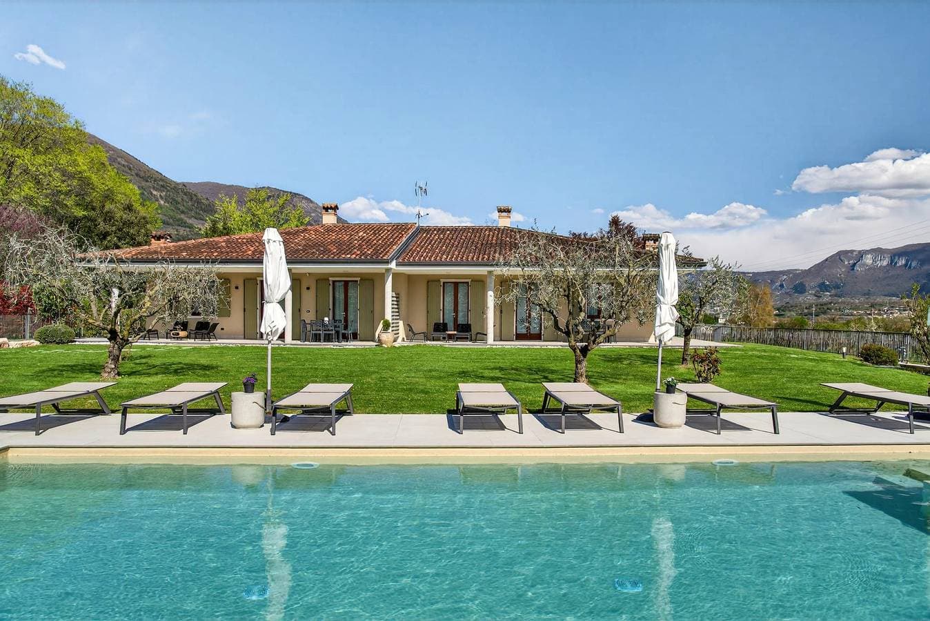 Regarda - "Villa Ida, Rodole Einheit" mit Stil und Liebe eingerichtet, mit Pool und Klimaanlage 1