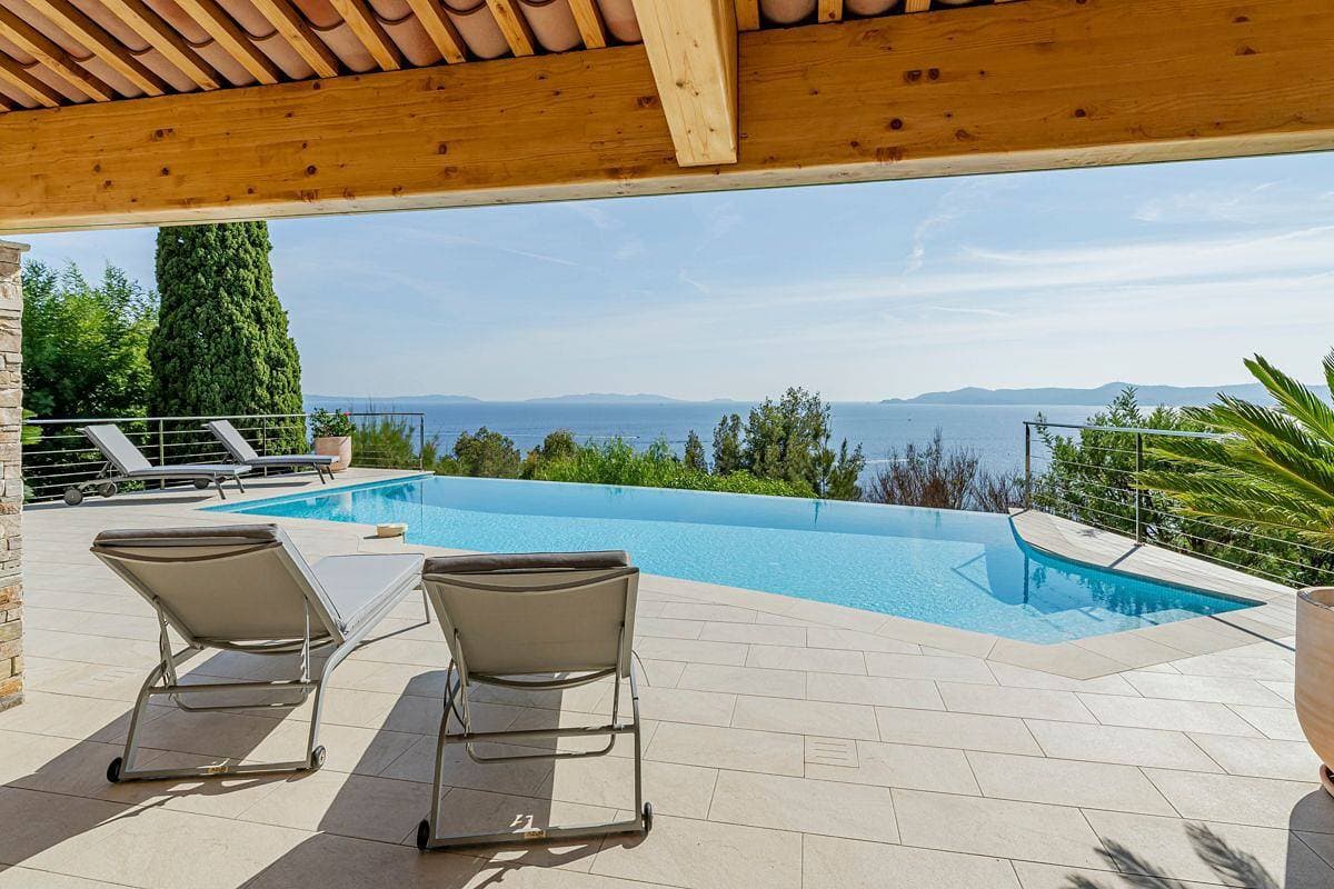 Foto 7 von 24: Villa für 8 Personen mit Terrasse