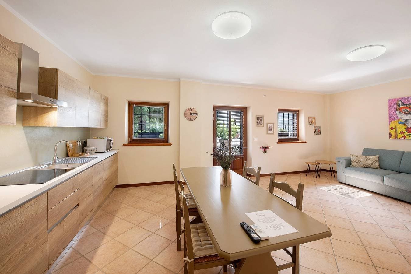 Foto 9 von 29: Ferienwohnung 'Mono Garden Colombare Teboi' mit Bergblick, Wi-Fi und Klimaanlage