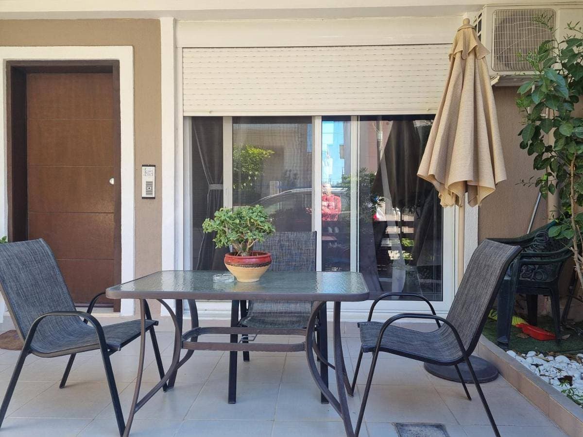 Holiday and Business Home 1